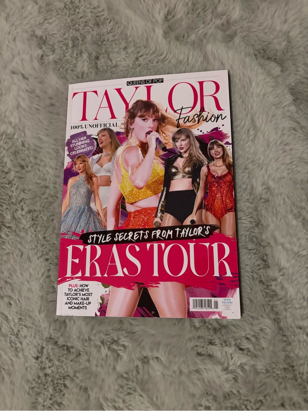 Taylor Swift Fashion magazine (unofficial)
